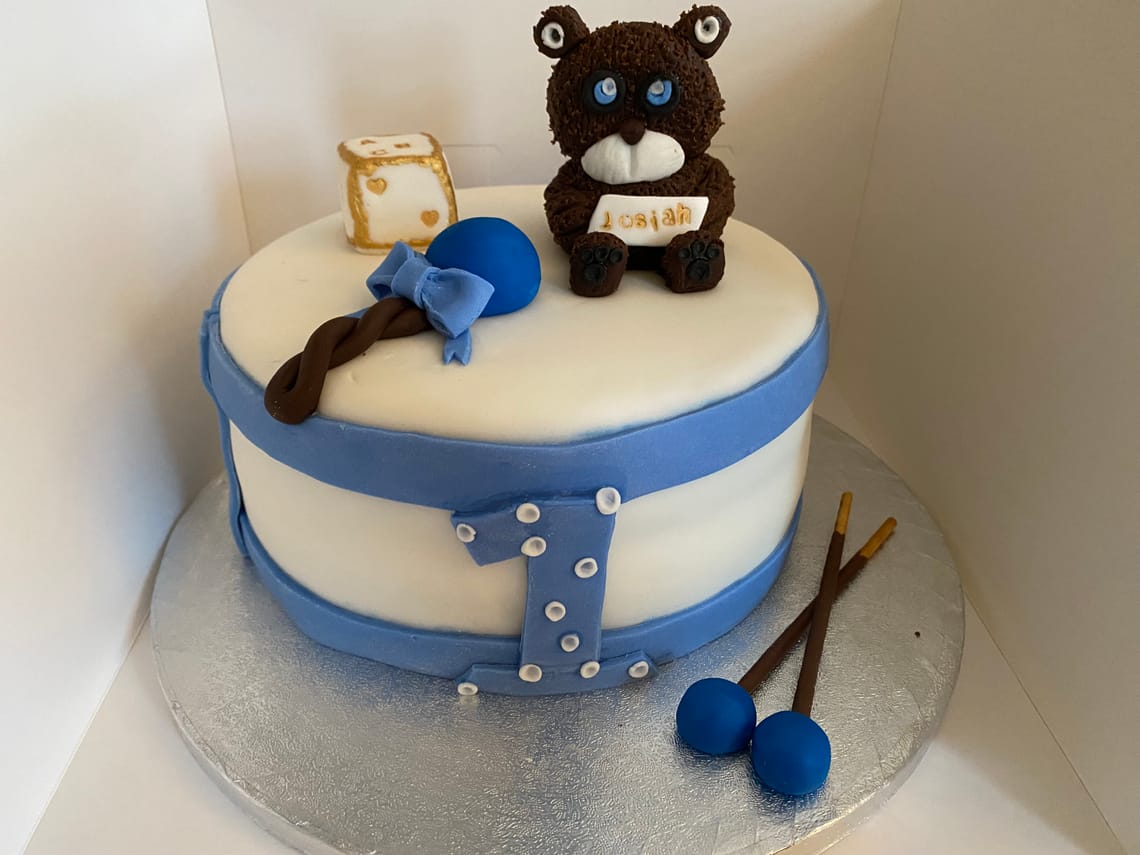 Eggless chocolate cake