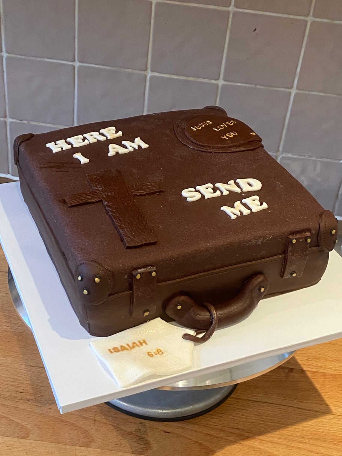 Lemon sponge suitcase