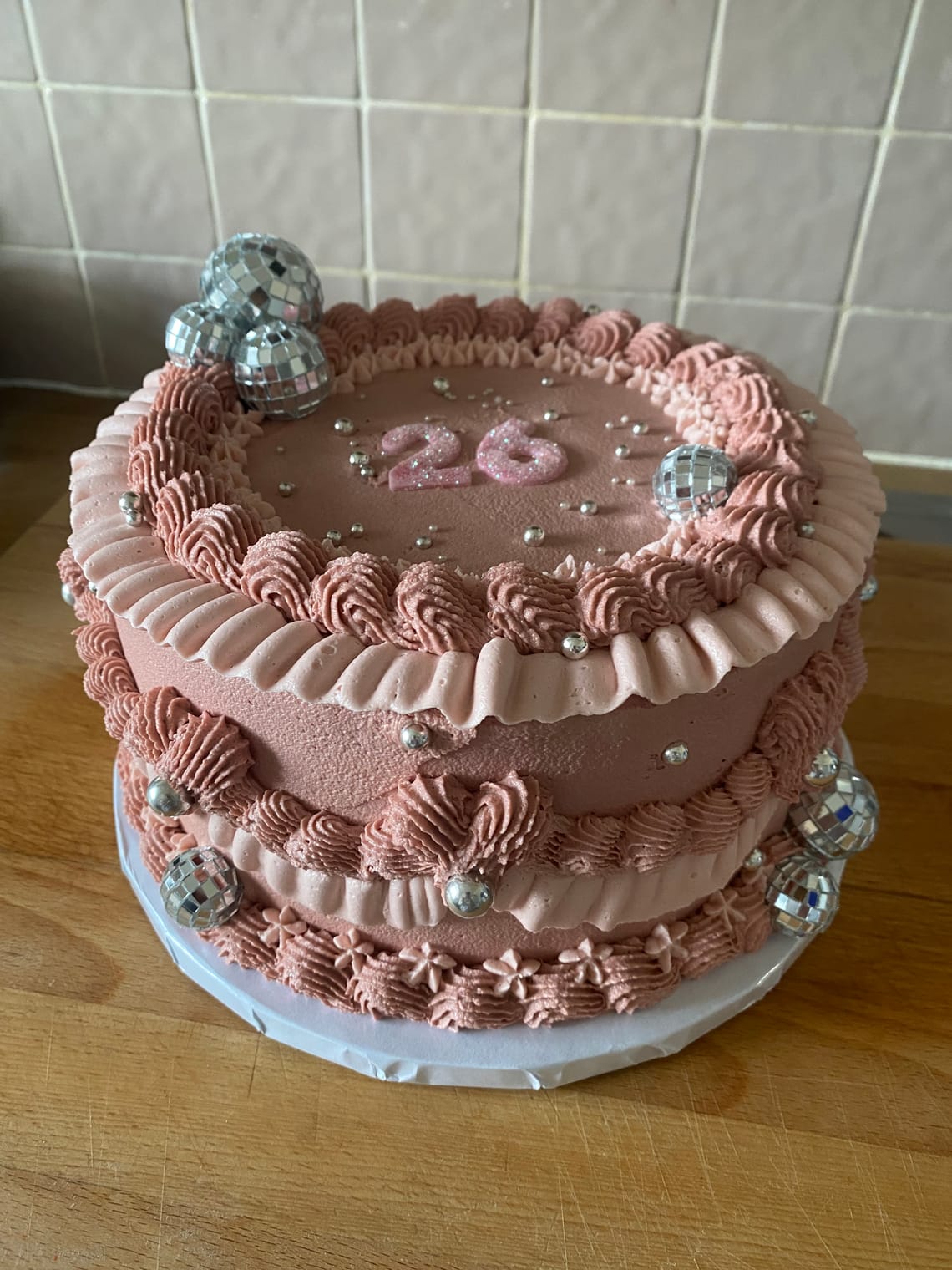 Pink disco vintage cake
