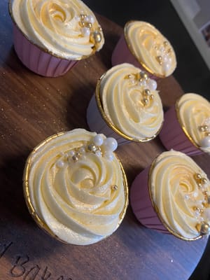 Carrot cake with cream cheese buttercream